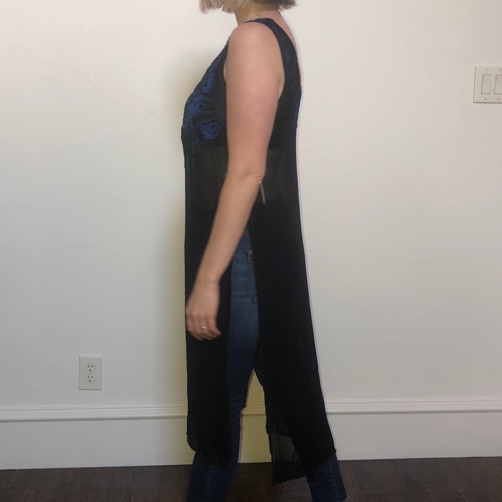 Free people, light weight top.